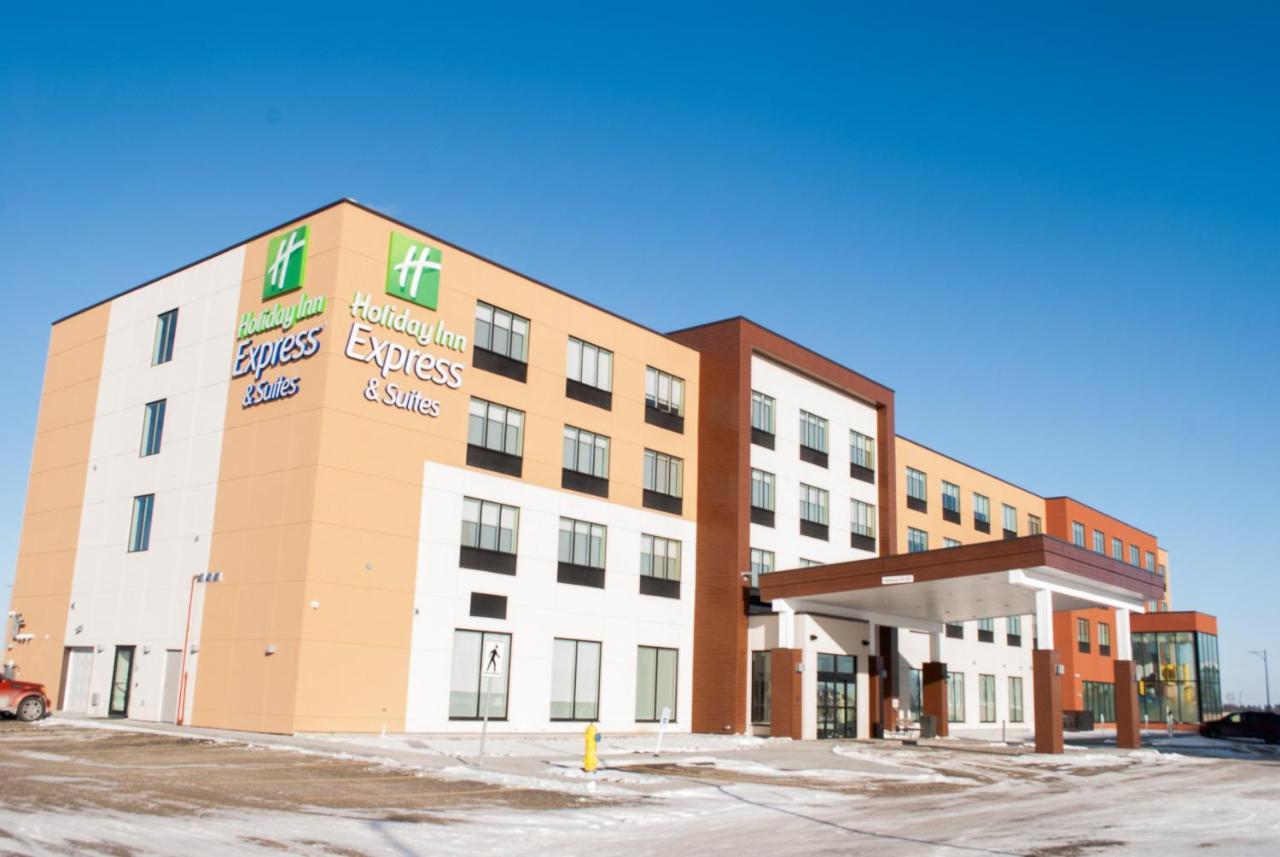 Holiday Inn Express & Suites Edmonton N - St Albert By Ihg Saint Albert Exterior photo
