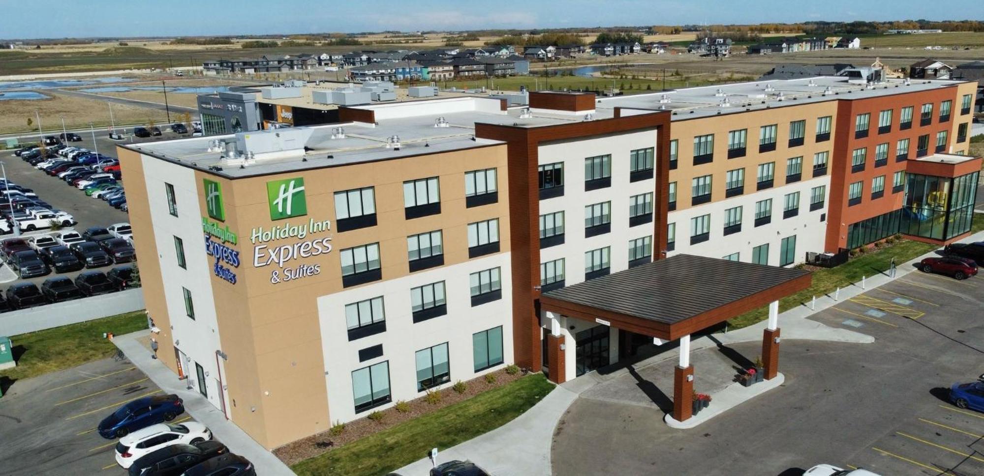 Holiday Inn Express & Suites Edmonton N - St Albert By Ihg Saint Albert Exterior photo